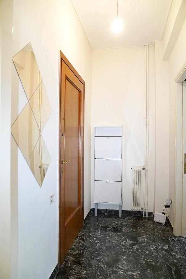 70M2 Apartment 4 Mins From Athens Central Station! Dış mekan fotoğraf