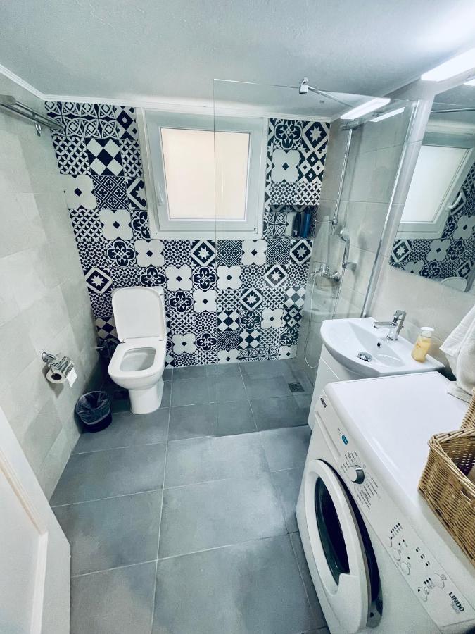 70M2 Apartment 4 Mins From Athens Central Station! Dış mekan fotoğraf